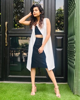 Mithila Palkar feet photo 4