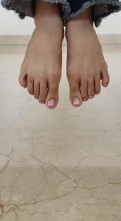 Mithila Palkar feet photo 9