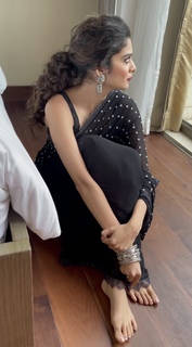 Mithila Palkar feet photo 14