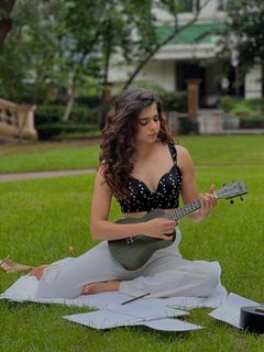 Mithila Palkar feet photo 1
