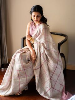 Mithila Palkar feet photo 15