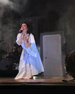 Mitski feet photo 20