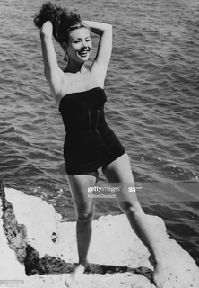 Mitzi Gaynor feet photo 14