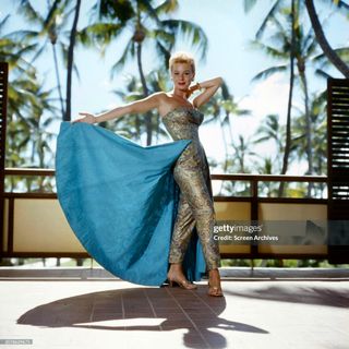Mitzi Gaynor feet photo 4