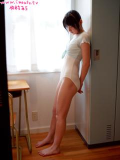 Miu Nakamura feet photo 7
