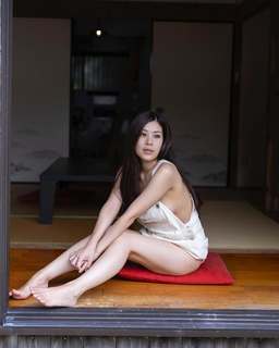 Mizuho Uchida feet photo thumbnail