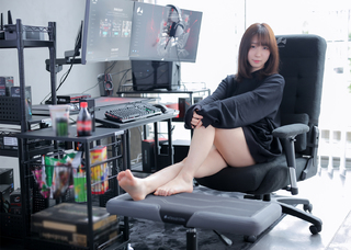 Moe Iori feet photo 6