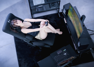 Moe Iori feet photo 3