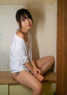 Moe Iori feet photo 11