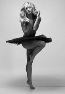 Mollee Gray feet photo 15