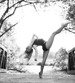 Mollee Gray feet photo 19