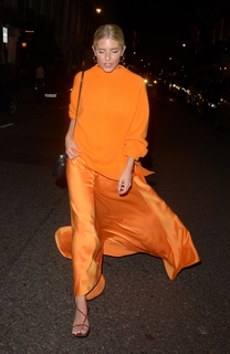 Mollie King feet photo thumbnail