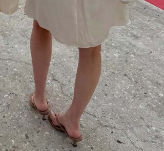 Mollie King feet photo 3