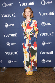 Molly Bernard feet photo 9