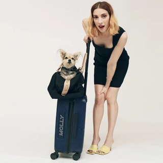 Molly Bernard feet photo 8