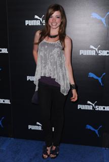 Molly Burnett feet photo 17