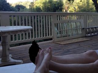 Molly C. Quinn feet photo thumbnail