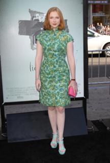 Molly C. Quinn feet photo thumbnail