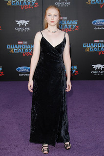 Molly C. Quinn feet photo thumbnail