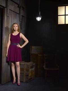 Molly C. Quinn feet photo thumbnail