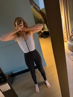 Molly C. Quinn feet photo 2