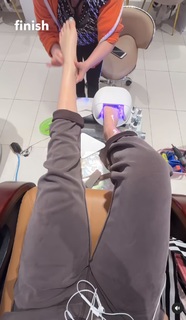 Molly Carlson feet photo thumbnail