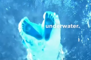 Molly Carlson feet photo thumbnail