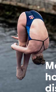 Molly Carlson feet photo thumbnail