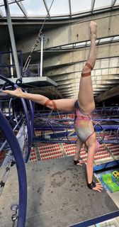 Molly Carlson feet photo thumbnail