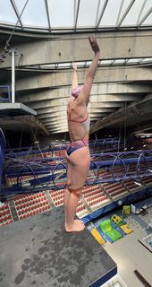 Molly Carlson feet photo thumbnail