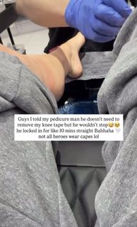 Molly Carlson feet photo 6
