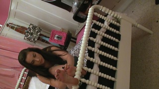 Molly Ephraim feet photo thumbnail