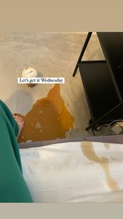 Molly Gordon feet photo thumbnail