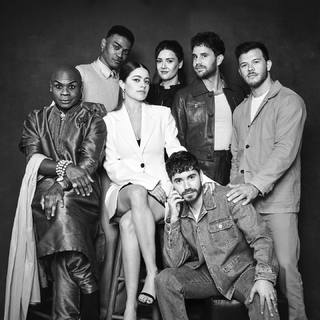 Molly Gordon feet photo thumbnail