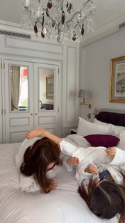 Molly Gordon feet photo 1