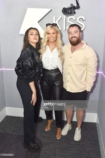 Molly-Mae Hague feet photo thumbnail