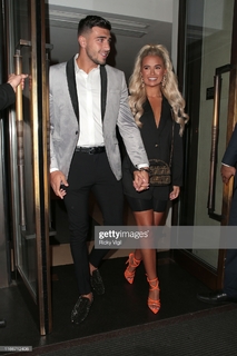 Molly-Mae Hague feet photo thumbnail