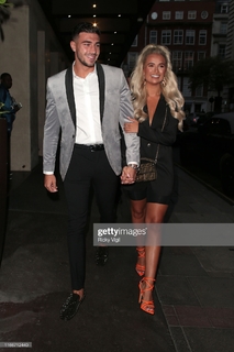 Molly-Mae Hague feet photo thumbnail