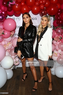 Molly-Mae Hague feet photo thumbnail