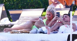 Molly-Mae Hague feet photo thumbnail