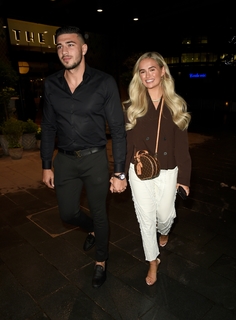 Molly-Mae Hague feet photo thumbnail