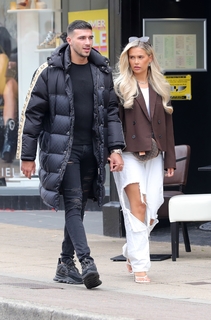 Molly-Mae Hague feet photo thumbnail