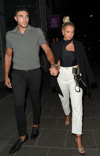 Molly-Mae Hague feet photo thumbnail