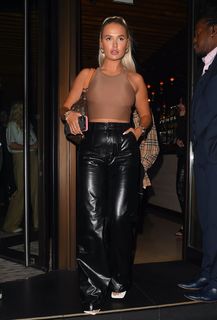 Molly-Mae Hague feet photo thumbnail