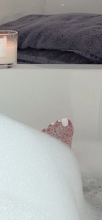 Molly-Mae Hague feet photo thumbnail