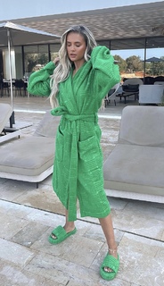 Molly-Mae Hague feet photo thumbnail