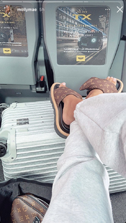 Molly-Mae Hague feet photo thumbnail