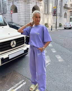 Molly-Mae Hague feet photo thumbnail