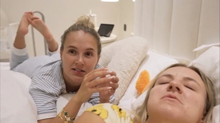 Molly-Mae Hague feet photo thumbnail