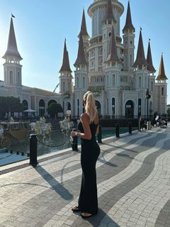 Molly-Mae Hague feet photo thumbnail